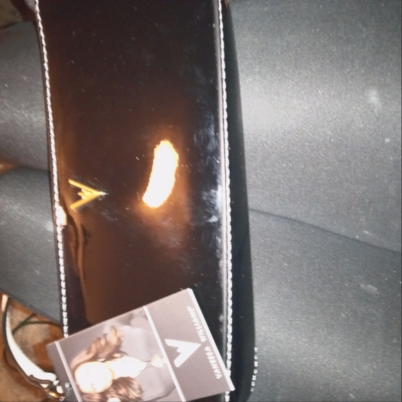 Purses - Picture 3 of 6